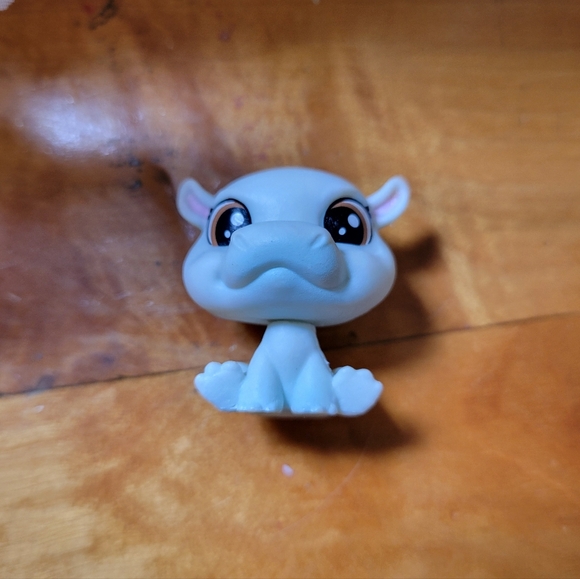 Littlest Pet Shop LPS #1-148 Hippo Blue Mini Carlie Hippocampo Brown Eyes - Picture 8 of 9